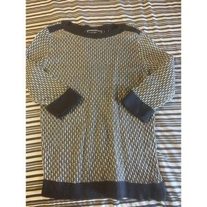Karen Scott Sweater Sz medium    AC602